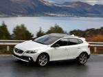 Volvo V40 Cross Country D4 2012 года